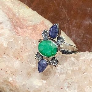 EMERALD & SAPPHIRE 925 STERLING SILVER RING, SIZE 8